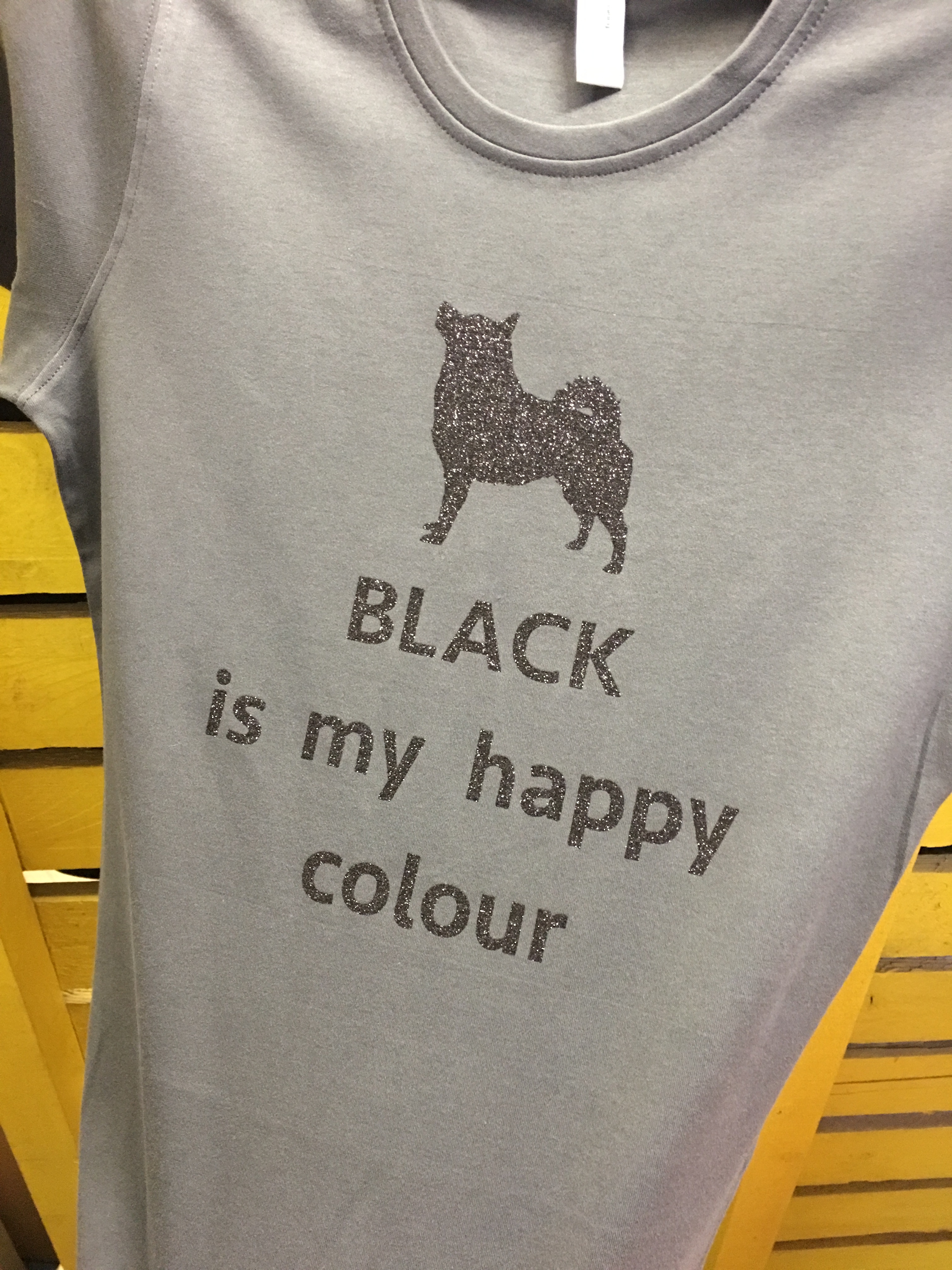 Ladies T-Shirt "BLACK is my happy colour"